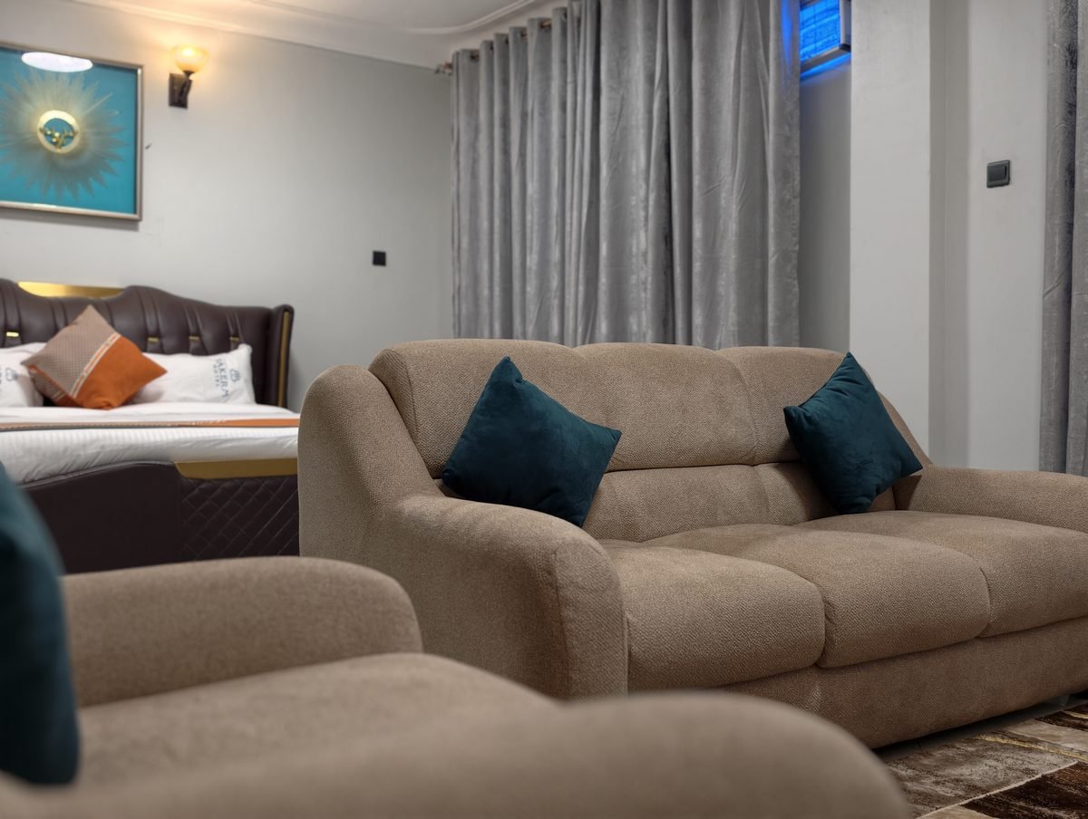 Executive Suite lounge seating at Bakerm Hotel